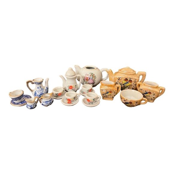 Lot Of 19 Pieces Vintage Miniature Mini Porcelain Floral Tea Sets Collectibles - Picture 1 of 14
